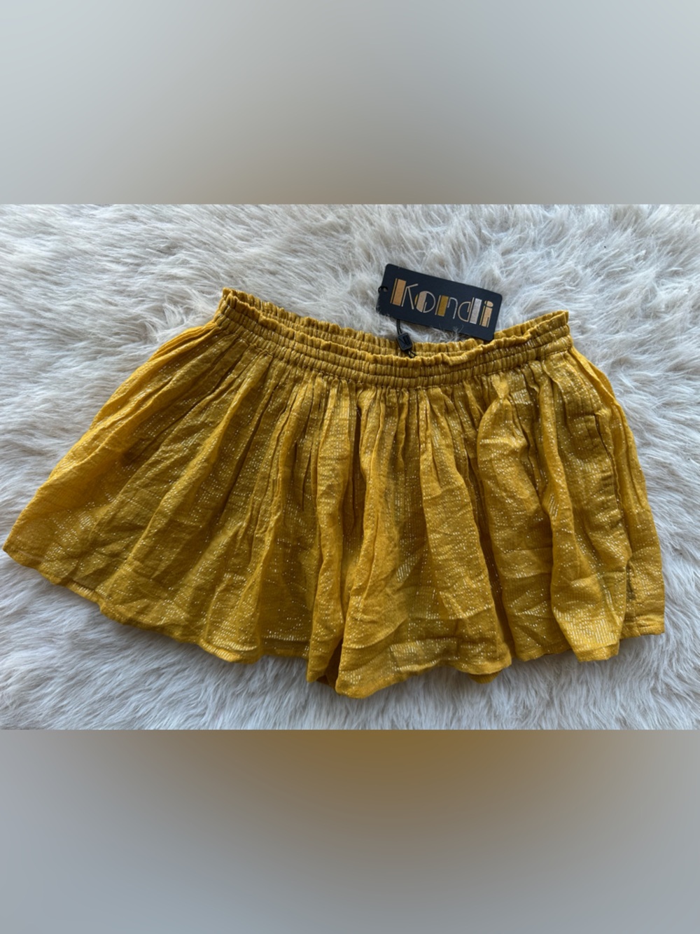 Suzi Kondi Metallic Mustard Gold Gathered shorts with pockets XS-S skater NWT - Picture 3 of 16